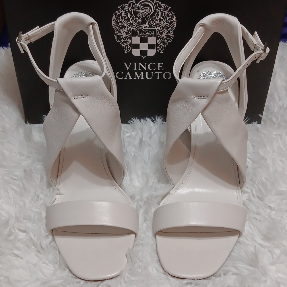 Heels Size 10M by Vince Camuto